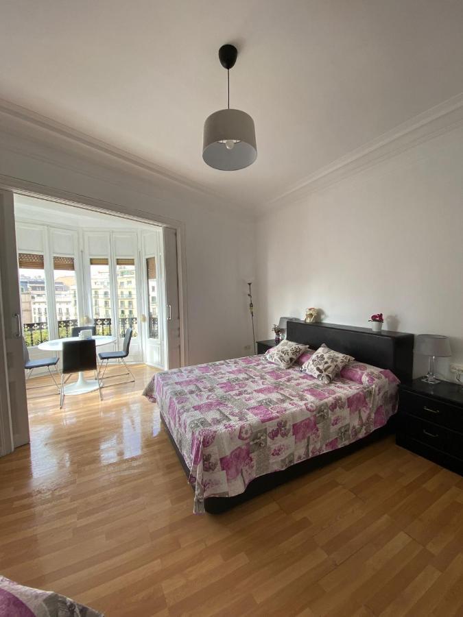 Rooms Tetu Barcellona Esterno foto