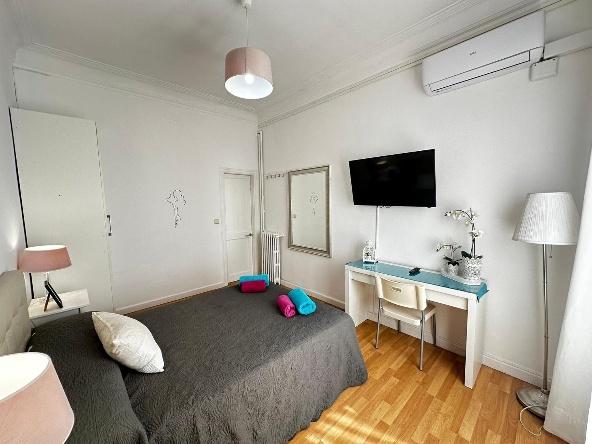 Rooms Tetu Barcellona Esterno foto